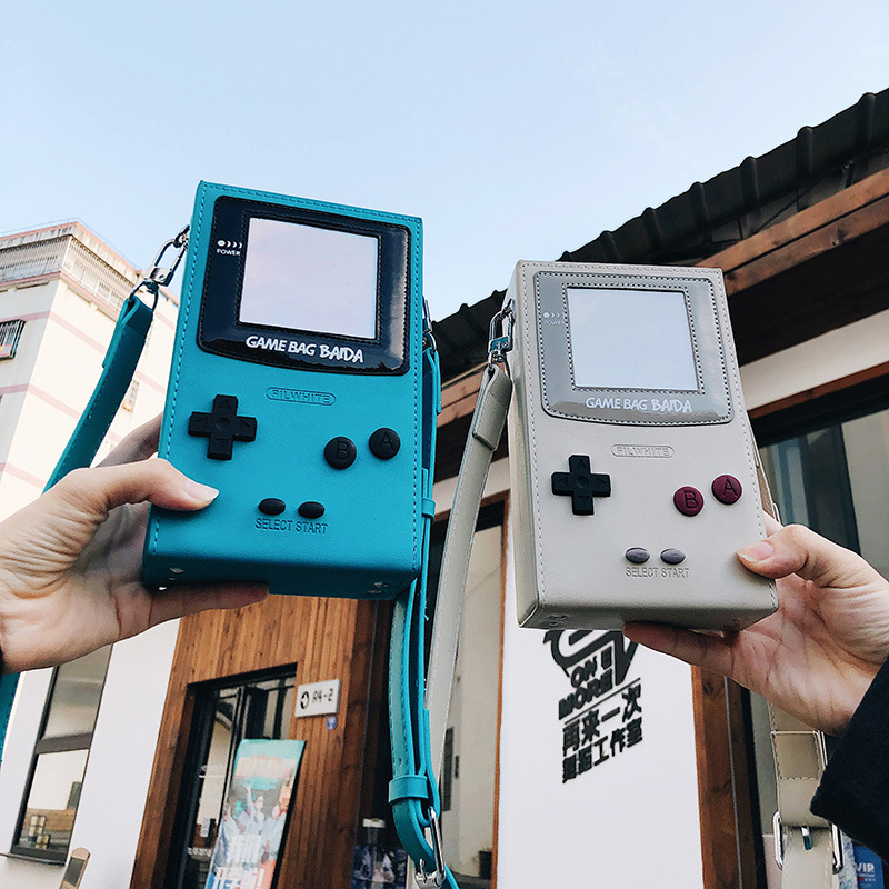 독특한 창의적인 게임 콘솔 모양의 크로스바디 미니 백  - Retro Gaming Station 리뷰 및 가격
