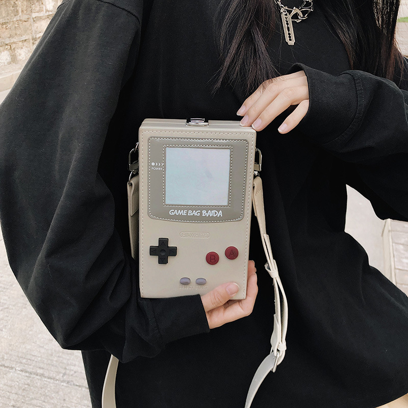 독특한 창의적인 게임 콘솔 모양의 크로스바디 미니 백  - Retro Gaming Station 리뷰 및 가격